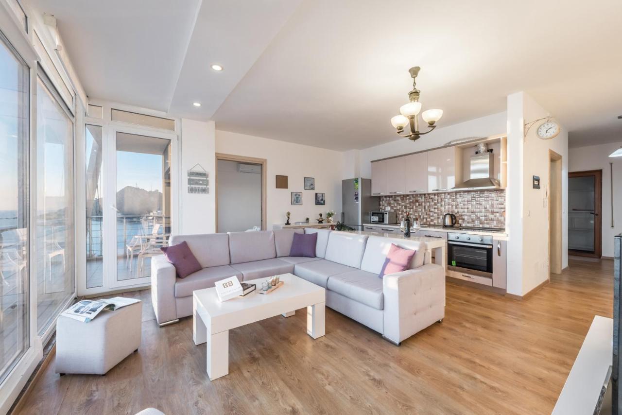 Blue Heaven -Full Sea View Brand New Apartment Durres Ngoại thất bức ảnh
